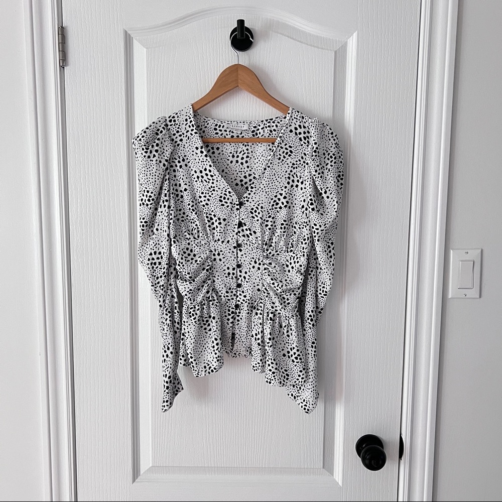 Topshop Dramatic Shoulder Animal Print Blouse